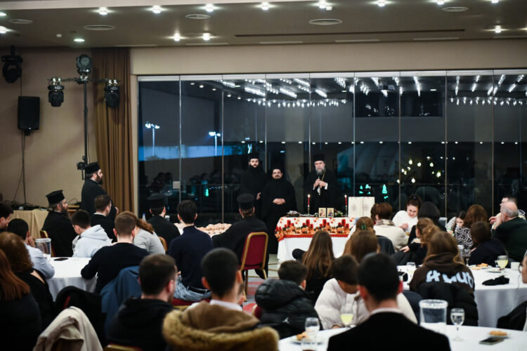 Σερρών Θεολόγος προς τους νέους: «Χωρίς την πίστη στον Χριστό ο άνθρωπος φτωχαίνει, θαμπώνει, διολισθαίνει»