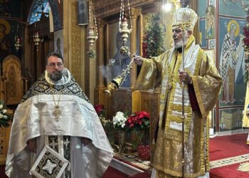 Ο Αλεξανδρινός επίσκοπος τίμησε τον Αλεξανδρείας Αθανάσιο