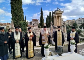 30 χρόνια απο την κοίμηση του Μαντινείας Θεoκλήτου