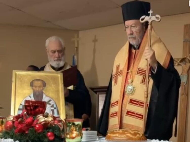 Ο  Επίσκοπος Κεράμων  στον Ιερό Ναό Τιμίου Σταυρού Λαβάλ