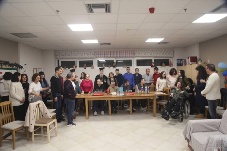 Ὁ Μητροπολίτης Ναυπάκτου σὲ στέγη τῆς Ἀλκυόνης