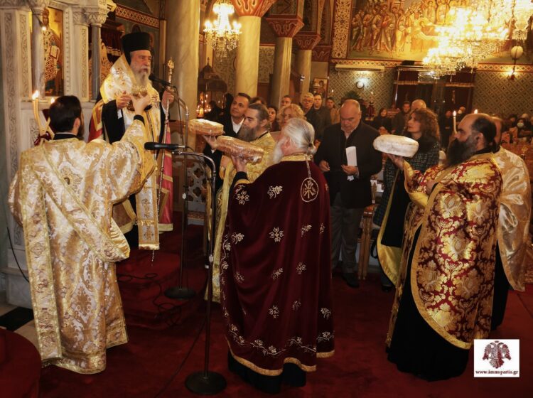 Αρχιερατικός Εσπερινός για τους Τρεις Ιεράρχες στον Ι.Ν Οσίου Νίκωνος Σπάρτης – Τρισάγιο για τα θύματα των δύο δυστυχημάτων