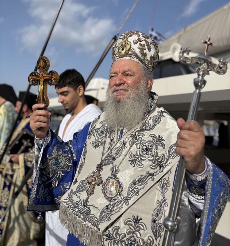 ΟΛΟΦΩΤΑ ΘΕΟΦΑΝΕΙΑ ΣΤΗ ΧΑΛΚΙΔΑ