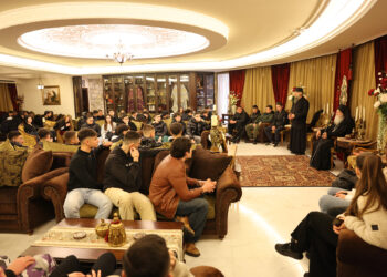 Οι νέοι των κατηχητικών σχολείων Λυκείου στη Μονή Τρικόρφου