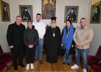 Άρτα: Υποτροφίες Αρχιεπισκόπου Ιερωνύμου σε φοιτητές του Δήμου Γ. Καραϊσκάκη