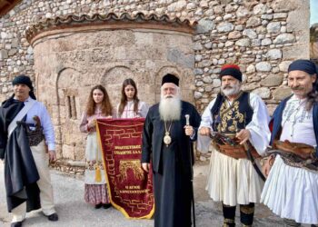 «Οι Έλληνες, ταπεινοί μεγαλουργούν και ενωμένοι διαπρέπουν»