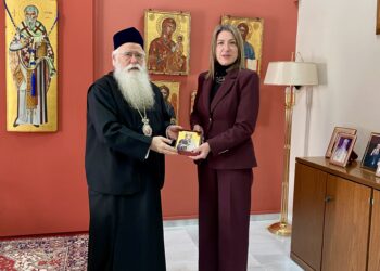 Εθιμοτυπική επίσκεψη της νέας Προέδρου του Δικηγορικού Συλλόγου Βόλου στον Μητροπολίτη Δημητριάδος
