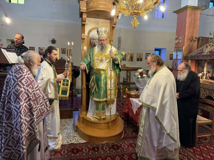 Στην Σπηλιά ο Μητρ. Λαρίσης τέλεσε το40ήμερο μνημόσυνο της Πρεσβυτέρας Παναγιώτας