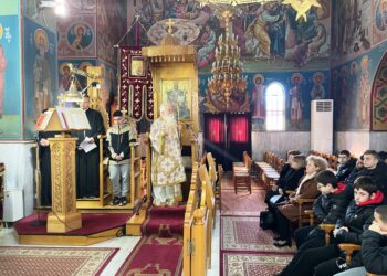 Υποδειγματική Θεία Λειτουργία στη Νέα Αγχίαλο για το Γυμνάσιο – Λύκειο Ευξεινούπολης