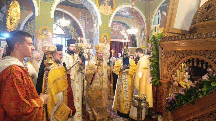 Την Παναγία Οστρομπράμσκα τίμησαν και φέτος στην Ηλιούπολη