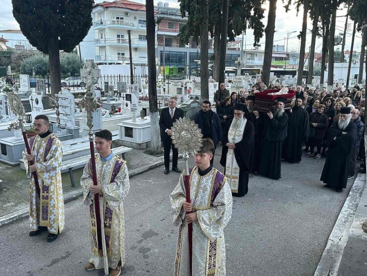 Νεκρώσιμη ακολουθία Πρωτοπρεσβύτερου Γεωργίου Μπιλιάγκα στην Κατερίνη