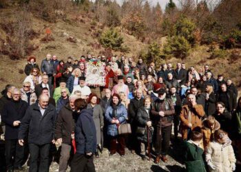 Η Παναγία συγκέντρωσε και φέτος τους πιστούς στο Πληκάτι Κόνιτσας – Μεγαλοπρεπής η πανήγυρη και η λιτανεία