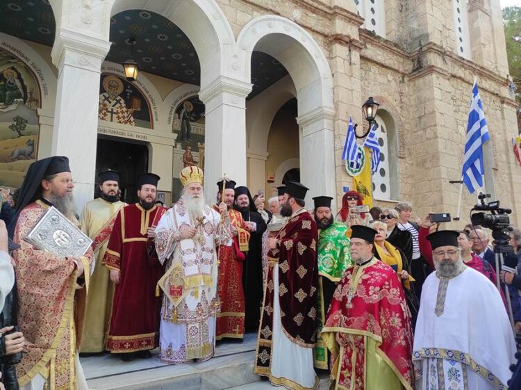 ΜΕ ΛΑΜΠΡΟΤΗΤΑ ΕΟΡΤΑΣΕ ΤΟ ΞΥΛΟΚΑΣΤΡΟ ΤΗ ΜΝΗΜΗ ΤΟΥ ΠΟΛΙΟΥΧΟΥ ΤΟΥ ΑΓ. ΙΕΡΟΜΑΡΤΥΡΟΣ ΒΛΑΣΙΟΥ