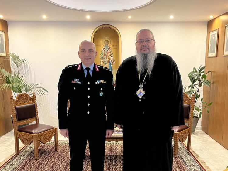 Εθιμοτυπική επίσκεψη  του νέου Γενικού Περιφερειακού Αστυνομικού Διευθυντή Θεσσαλίας στον Μητρ. Λαρίσης 