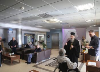 Ὁ Μητροπολίτης Ναυπάκτου στό «Ἐνήλιον» Γηροκομεῖο