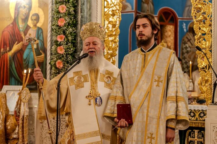 Η ΕΟΡΤΗ ΤΗΣ ΥΠΑΠΑΝΤΗΣ ΚΑΙ ΧΕΙΡΟΤΟΝΙΑ ΔΙΑΚΟΝΟΥ ΣΤΗΝ Ι. ΜΗΤΡΟΠΟΛΗ ΧΑΛΚΙΔΟΣ