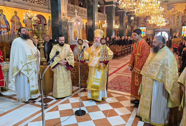 Ο Επίσκοπος Πράχοβας Τιμόθεος στον Άγιο Αντώνιο στη Βέροια