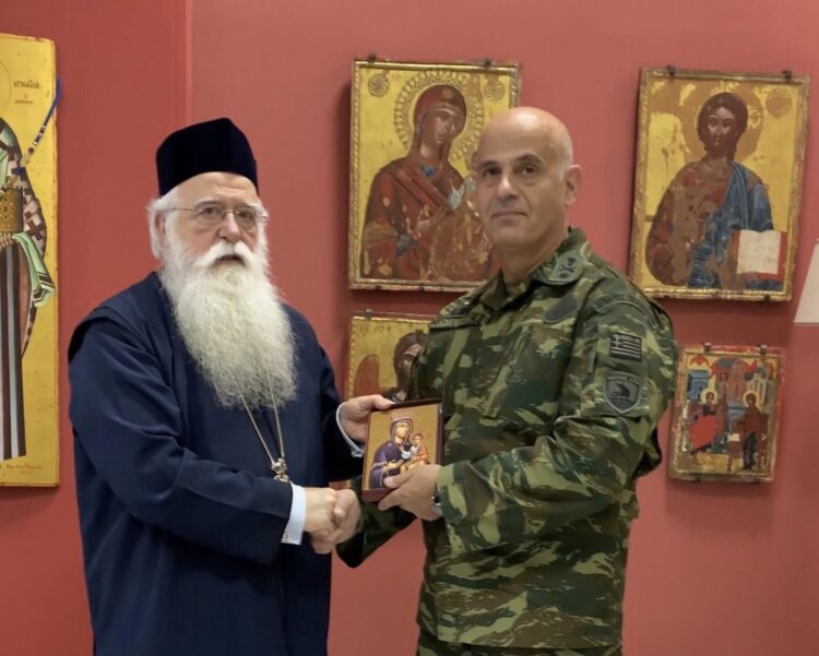 Επίσκεψη του νέου Δ/κτού της 32ης Ταξιαρχίας Πεζοναυτών στον Σεβασμιώτατο