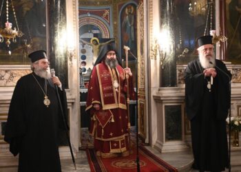 Ως θεόκλητοι τω Θεοκλήτω, πολυχρόνιον ποιήσομεν