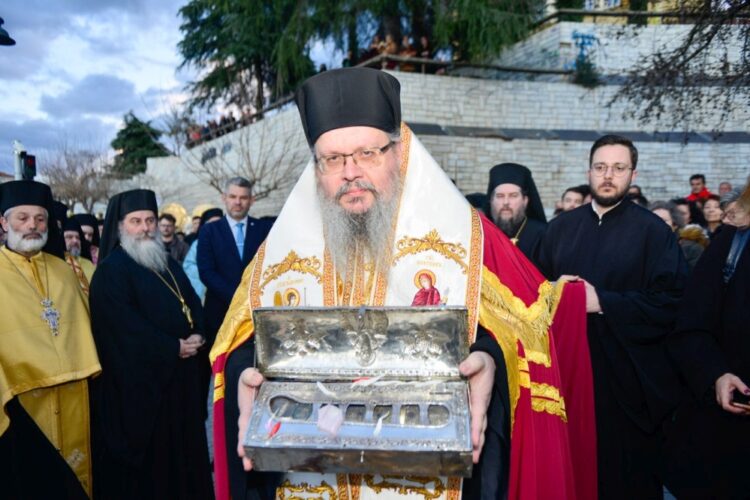 Η υποδοχή του Ιερού Λειψάνου της χειρός του Μεγάλου Βασιλείου