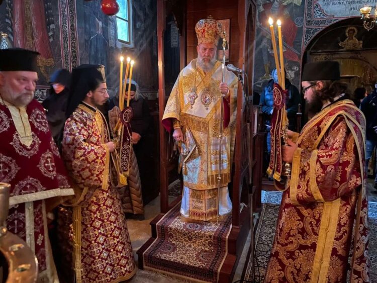Πνευματική συγκίνηση στη Δ΄ Κυριακή των Νηστειών στην Ιερά Μονή Ρεντίνης