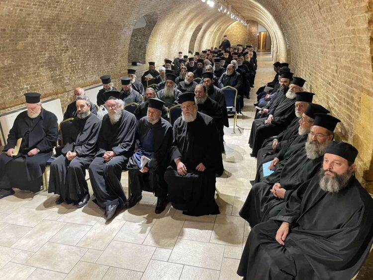 ΙΕΡΑΤΙΚΗ ΣΥΝΑΞΗ ΣΤΗΝ ΜΗΤΡΟΠΟΛΗ ΚΕΡΚΥΡΑΣ