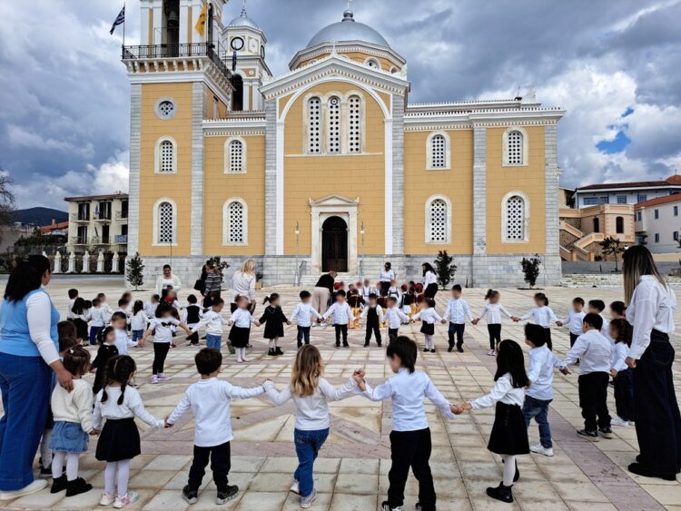 Εορτασμός της Εθνικής Επετείου από τα νήπια του Παιδικού Σταθμού της Ι.Μ. Μεσσηνίας