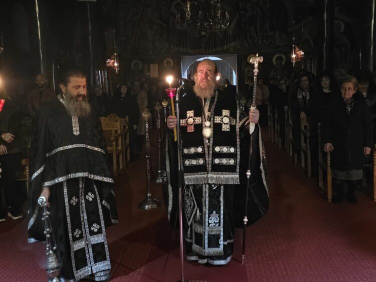 Η Β’ ΕΣΠΕΡΙΝΗ ΠΡΟΗΓΙΑΣΜΕΝΗ Θ. ΛΕΙΤΟΥΡΓΙΑ ΣΤΟ ΝΕΟΧΩΡΙ