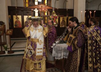 Η Κυριακή της Σταυροπροσκυνήσεως στη Μητρόπολη Διδυμοτείχου