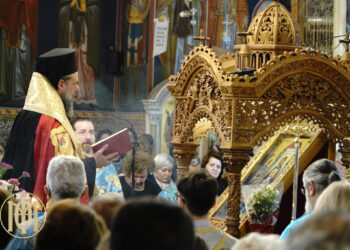 120 φοιτητές έψαλαν τον Ακάθιστο Ύμνο στη Θεσσαλονίκη