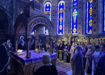 Ο Κατανυκτικός Εσπερινός της E΄ Εβδομάδος των Νηστειών στην Ιερά Μητρόπολη Πειραιώς