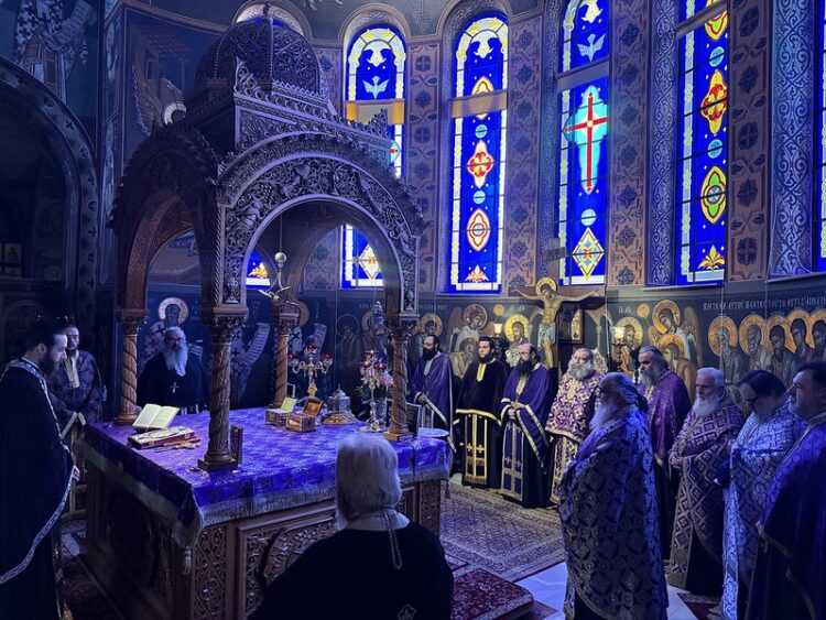 Ο Κατανυκτικός Εσπερινός της E΄ Εβδομάδος των Νηστειών στην Ιερά Μητρόπολη Πειραιώς