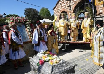 Η Άρτα υποκλίθηκε στη Βασίλισσα και Πολιούχο της, Αγία Θεοδώρα