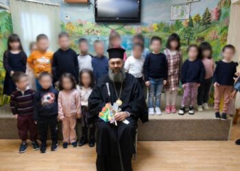 Μια επίσκεψη γεμάτη χαρά…. Ο Μητροπολίτης Ειρηναίος δίπλα στα παιδιά!!!
