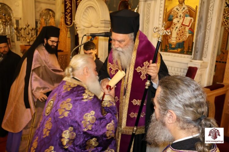 Χειροθεσία Αναγνώστη και έπαινοι σε πολύτεκνους ιερείς στην Προηγιασμένη Θ. Λειτουργία στον Ι.Ν. Οσίου Νίκωνος