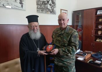 ΕΘΙΜΟΤΥΠΙΚΕΣ ΕΠΙΣΚΕΨΕΙΣ ΤΟΥ ΜΗΤΡΟΠΟΛΙΤΟΥ ΧΑΛΚΙΔΟΣ ΣΤΟΥΣ ΕΠΙΚΕΦΑΛΗΣ ΤΗΣ ΣΧΟΛΗΣ ΠΕΖΙΚΟΥ ΚΑΙ ΤΗΣ ΔΙΕΥΘΥΝΣΕΩΣ ΑΣΤΥΝΟΜΙΑΣ