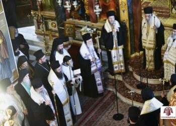 Πάνδημη συμμετοχή και συγκινησιακό κλίμα στην Εξόδιο ακολουθία του μακαριστού Αρχ. Γερασίμου Πετρολέκα