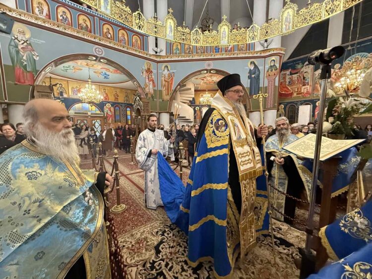 Ο Ακάθιστος Ύμνος στην Ι.Μ. Λαρίσης και Τυρνάβου