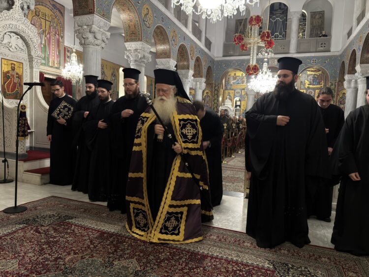 Ο Δ΄ Κατανυκτικός Εσπερινός στον Ιερό Ναό Αγίων Κωνσταντίνου και Ελένης Βόλου