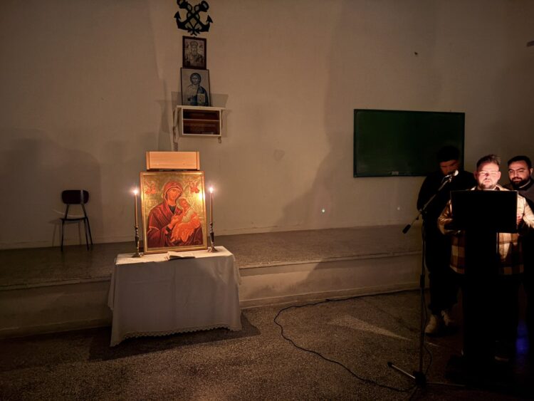 Η ΑΚΟΛΟΥΘΙΑ ΤΩΝ ΧΑΙΡΕΤΙΣΜΩΝ ΣΤΗΝ ΑΚΑΔΗΜΙΑ ΕΜΠΟΡΙΚΟΥ ΝΑΥΤΙΚΟΥ ΗΠΕΙΡΟΥ