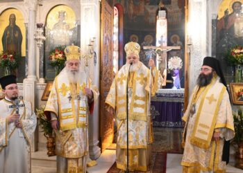 Κυριακή της Σταυροπροσκυνήσεως στην Ι. Μητρόπολη Μαντινείας και Κυνουρίας