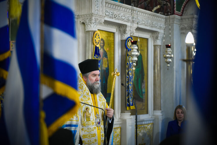 Σερρών Θεολόγος: «Εὐαγγελίζου γῆ χαρὰν μεγάλην, αἰνεῖτε οὐρανοὶ Θεοῦ τὴν δόξαν!»