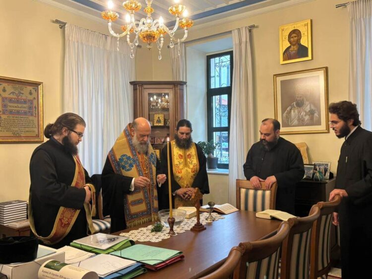 Μητροπολίτης Θεσσαλιώτιδος Τιμόθεος: Αγιασμός και ευχές για Μεγάλη Εβδομάδα και Πάσχα