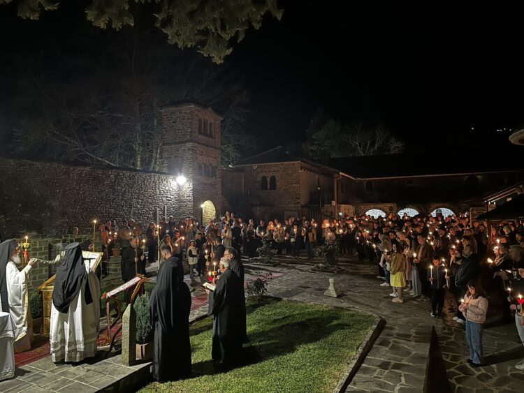 Ἀνάσταση στὴν Ἱερὰ Μονὴ Μολυβδοσκεπάστου