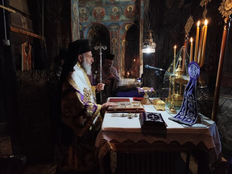 Προηγιασμένη Θεία Λειτουργία στην Ι.Μ. Αγίας Τριάδος Δρακότρυπας