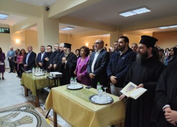 «Φῶς Καππαδοκίας» – Η πορεία των Αγίων Αρσενίου και Παϊσίου συγκίνησε την Καρδίτσα