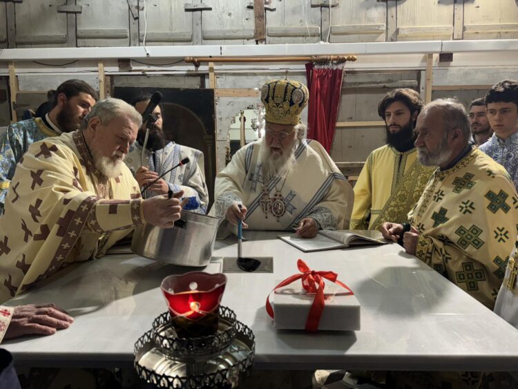 Η Κυριακή των Μυροφόρων και καθαγιασμός Ιερού Θυσιαστηρίου στην Κέρκυρα