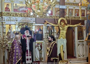 Μητροπολίτης Άρτης: «Στον Σταυρό η πίστη αναδεικνύεται ισχυρότερη από τον θάνατο»