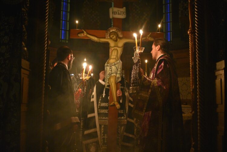 Η Ακολουθία των Αχράντων Παθών στην Κομοτηνή