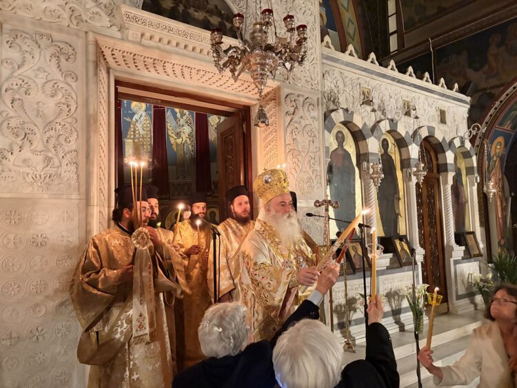Η Ακολουθία της Αναστάσεως στην Ι. Μητρόπολη Κορίνθου